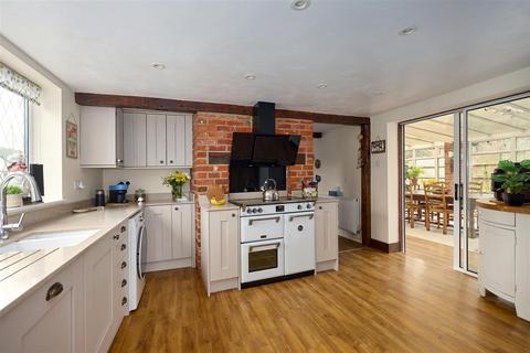 Rosebrook Cottage Grove Road, Brockdish, Diss, IP21 4JP