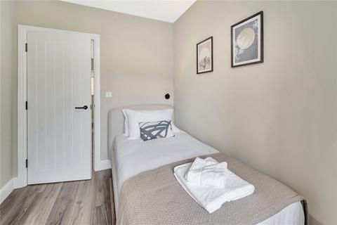 2 bedroom flat to rent, Billing Road, Northamptonshire NN1