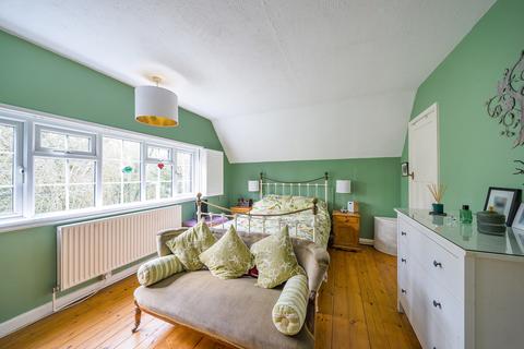 30 Dellside, Harefield, Uxbridge, UB9 6AX