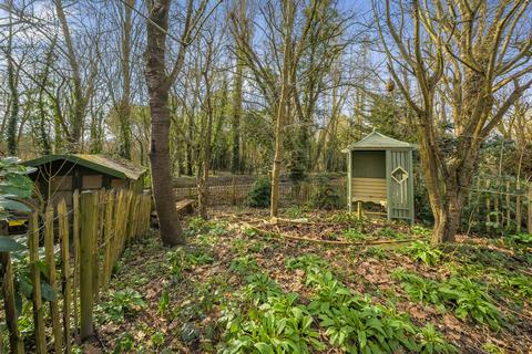 30 Dellside, Harefield, Uxbridge, UB9 6AX