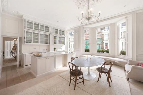 3 bedroom apartment for sale, Stafford Terrace, London, W8