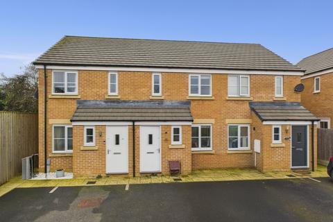 2 bedroom terraced house for sale, Lactans Edge, Leighton Buzzard, Bedfordshire, LU7