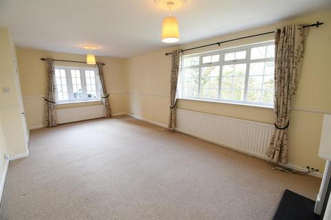 3 bedroom semi-detached house for sale, Clarendon Crescent, Leamington Spa