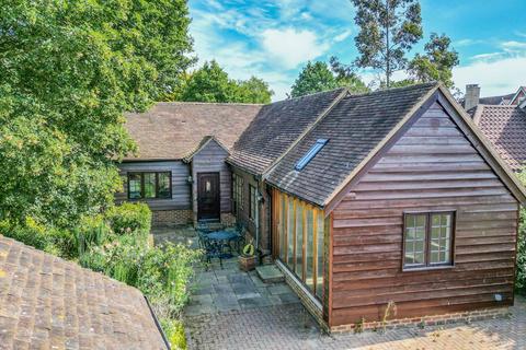 2 bedroom detached house for sale, Quiet location within walking distance of Biddenden Village Shops