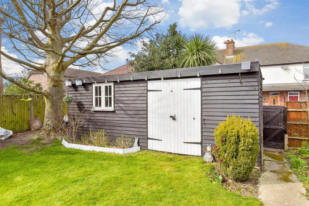 Workshop/Outbuildings
