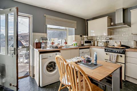 3 bedroom end of terrace house for sale, Howard Street, Tonypandy, CF40 2