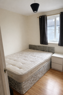 2 bedroom flat to rent, Dunlop Road, Tilbury, Essex, RM18