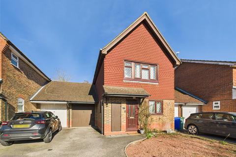 3 bedroom link detached house for sale, Juniper Road, Farnborough, Hampshire, GU14