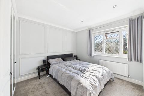 3 bedroom link detached house for sale, Juniper Road, Farnborough, Hampshire, GU14