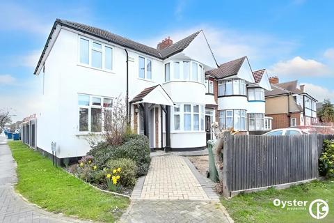 5 bedroom semi-detached house to rent, Belmont Road, Harrow, HA3