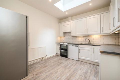 4 bedroom house to rent, Petersham Mews, London SW7