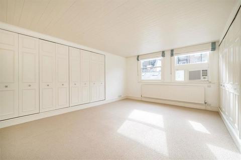 4 bedroom house to rent, Petersham Mews, London SW7