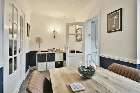 6 Wharfedale Avenue, Hull, HU9 3UD