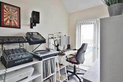 6 Wharfedale Avenue, Hull, HU9 3UD