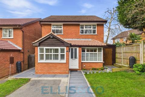 3 bedroom detached house for sale, Silver Close, Tonbridge, Kent, TN9