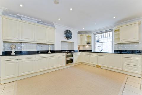 3 bedroom terraced house for sale, Hasker Street, London SW3