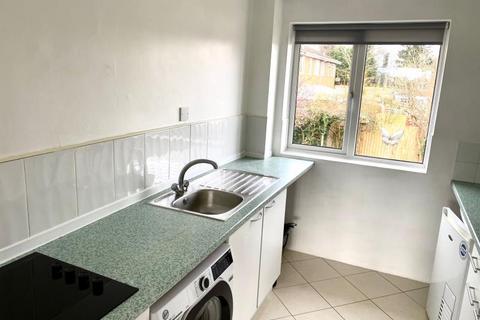 2 bedroom flat for sale, Myton Drive, Shirley