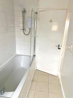2 bedroom flat for sale, Myton Drive, Shirley
