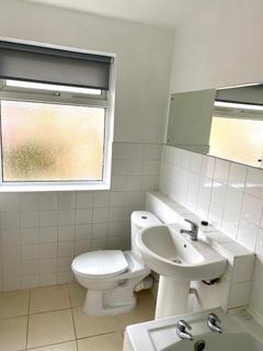 2 bedroom flat for sale, Myton Drive, Shirley