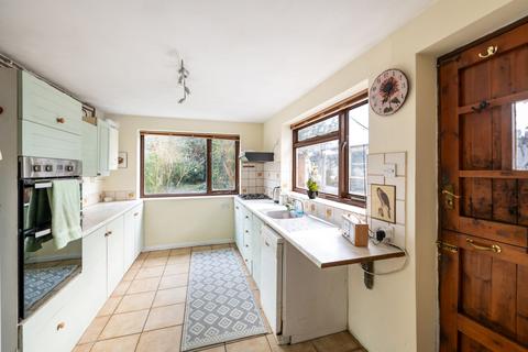 69 Hitchings Way, Reigate, RH2 8EN