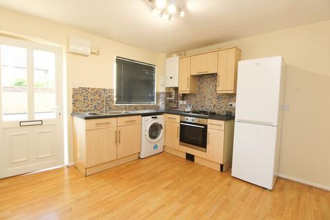 2 bedroom end of terrace house to rent, Saffron Road, Biggleswade, SG18