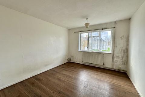 1 bedroom flat for sale, Park Side, Barra Hall Circus, Hayes, UB3 2BB