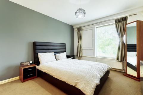 1 bedroom apartment to rent, Elm Grove London SW19