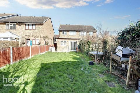 3 bedroom semi-detached house for sale, Copperfields Way, Romford