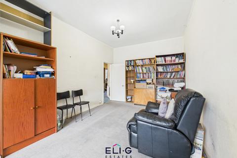 5 bedroom semi-detached house for sale, St. Georges Road, NW11