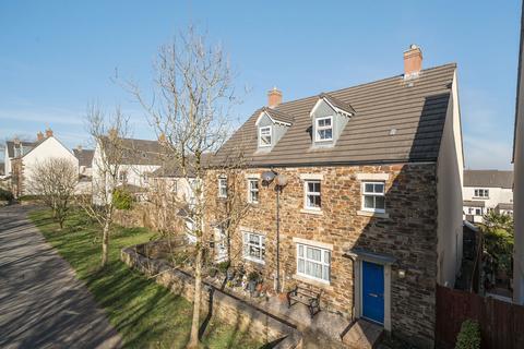 4 bedroom semi-detached house for sale, Stourscombe Walk, Launceston