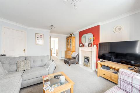 4 bedroom detached house for sale, Valley Gardens, Worthing, West Sussex, BN14
