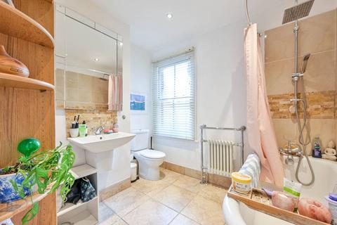 21 Cheselden Road, Guildford, GU1 3SB