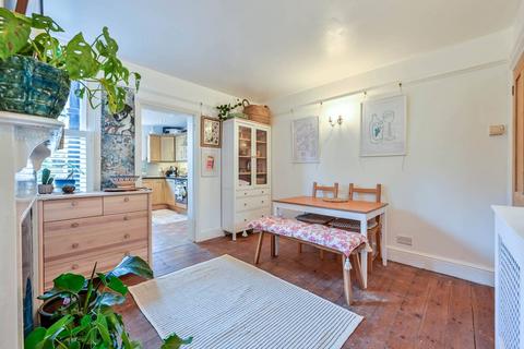 21 Cheselden Road, Guildford, GU1 3SB