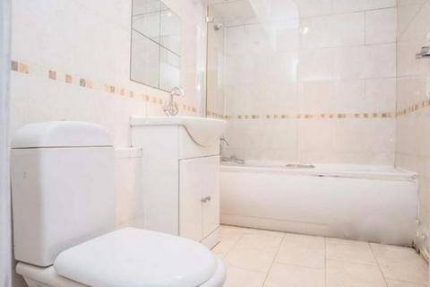 2 bedroom flat to rent, Fairfax Road, London