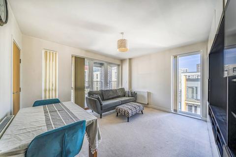 2 bedroom flat for sale, Observer Close, Colindale, London, NW9