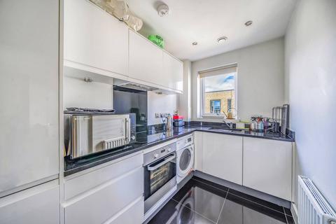 2 bedroom flat for sale, Observer Close, Colindale, London, NW9