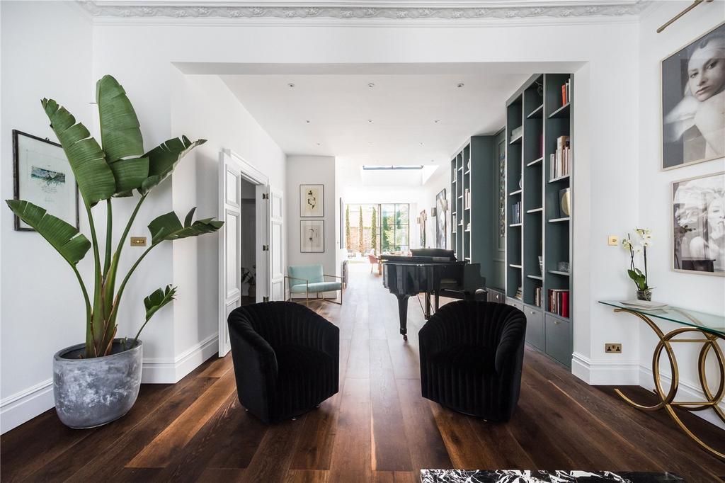House in London - View 2