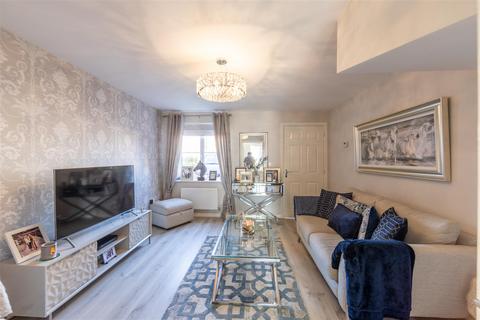 5 Borage Close, Fairmoor Meadows, Morpeth, NE61 3FH