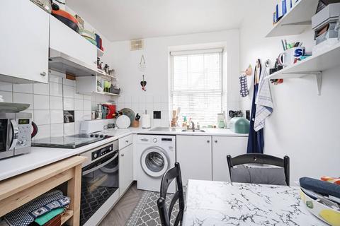 1 bedroom flat for sale, Merchant House, Goulston Street, Spitalfields, London, E1