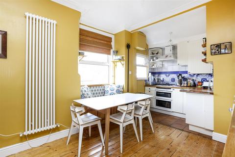 3 bedroom maisonette for sale, Durham Road, West Wimbledon, SW20