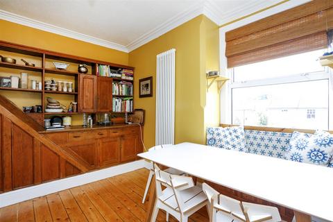 3 bedroom maisonette for sale, Durham Road, West Wimbledon, SW20