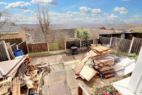 4 Halstead Grove, Mapplewell, Barnsley, S75 5QD