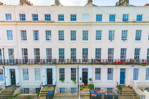 5 bedroom terraced house for sale, St. Georges Terrace, Herne Bay