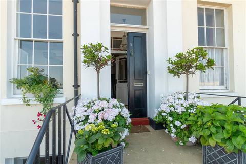 5 bedroom terraced house for sale, St. Georges Terrace, Herne Bay