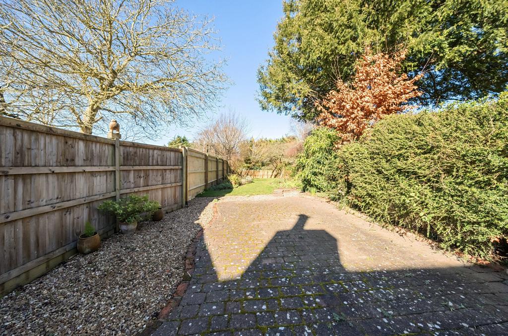 Terrace & Garden