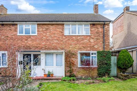 3 bedroom end of terrace house for sale, Longmere Gardens, Tadworth