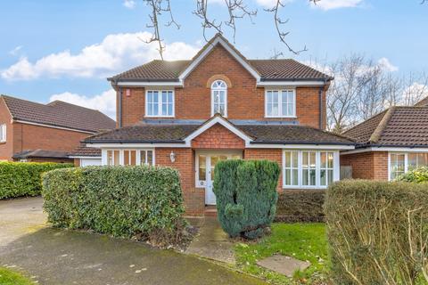 4 bedroom detached house for sale, Cypress Avenue, Welwyn Garden City, Hertfordshire, AL7