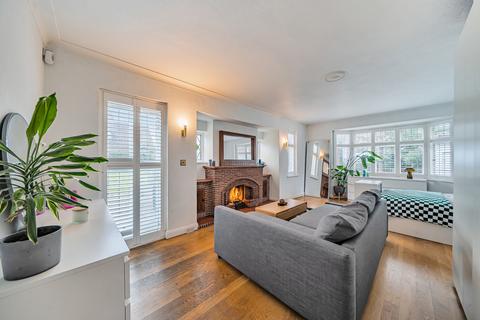 4 bedroom detached house for sale, Westbury Road, Northwood, Hertfordshire