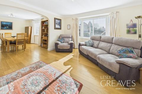 4 bedroom detached bungalow for sale, Glen Road, Burton Joyce, Nottingham