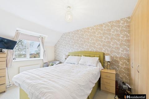 3 bedroom terraced house for sale, Wordsworth Gardens, Borehamwood WD6